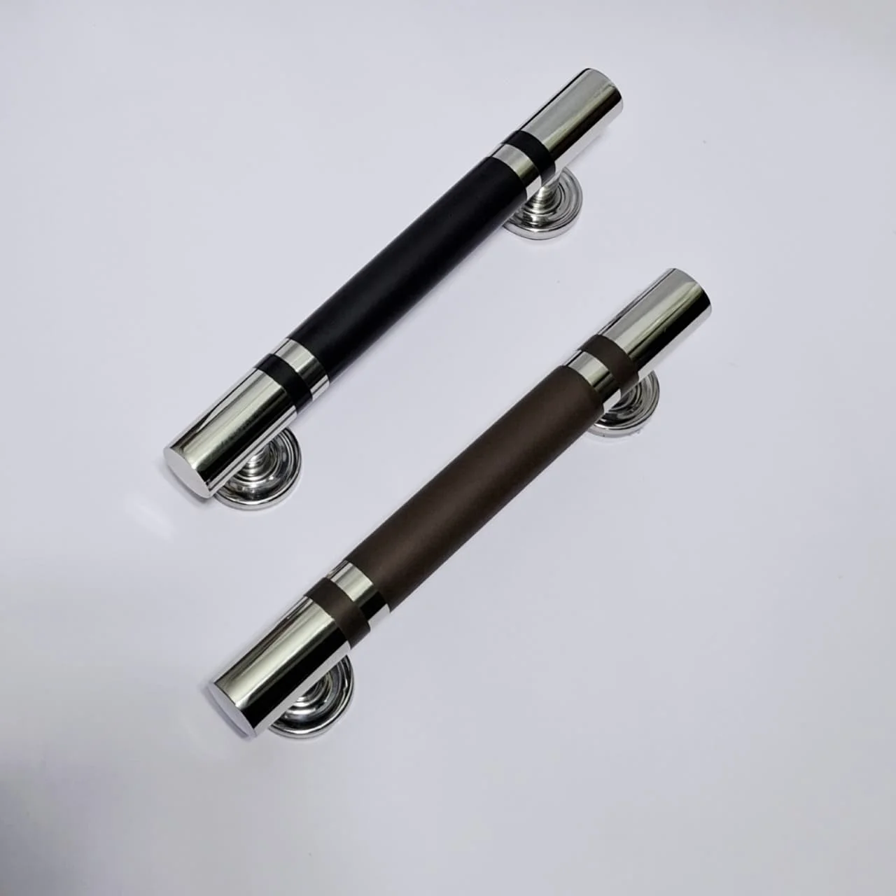 ashardwarepk Pull door Round Bk and Brown